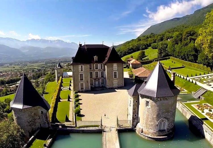 Le Château du Touvet : la perle des Alpes