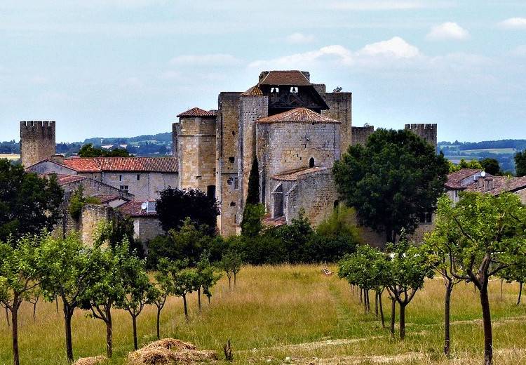 Larressingle : plus petite cité fortifiée de France 