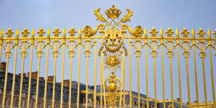 Pourquoi la fleur de lys est-elle l'emblème du royaume de France ? | J'aime  mon patrimoine