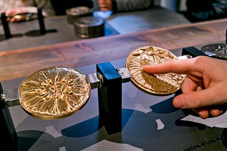 La Monnaie de Paris fête ses 50 ans à Pessac avec une pièce de collection  unique 