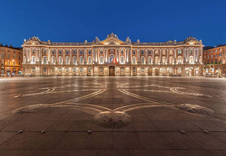 Le Capitole de Toulouse en 8 chapitres