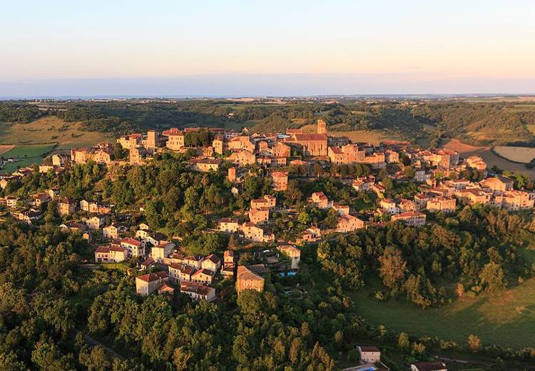 Cordes-sur-Ciel : la première bastide de France