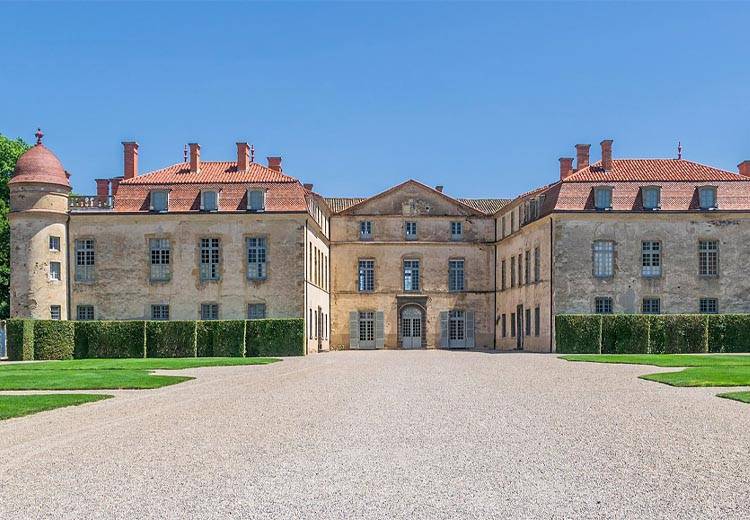 Histoire du château de Parentignat : petit Versailles d’Auvergne