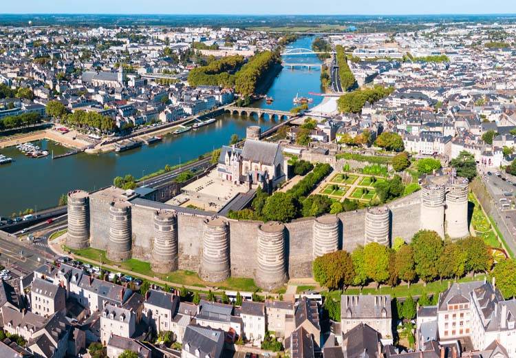 Vidéo : Le château d'Angers vu du ciel